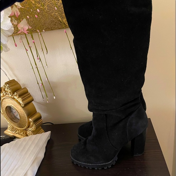 Aldo Knee length black velvet hooker Boots - Picture 8 of 16